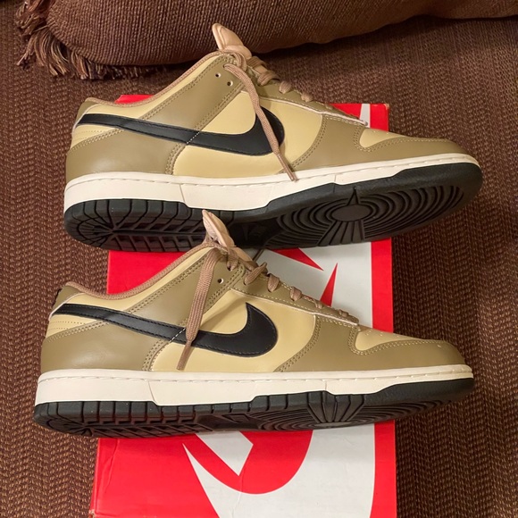 100% Auth Nike Dunk Lows - Picture 7 of 13